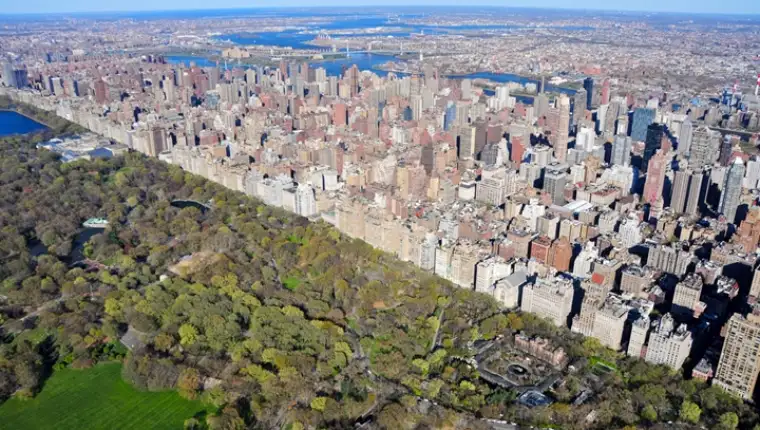 Central-Park-Manhattan-New-York-City-apartment