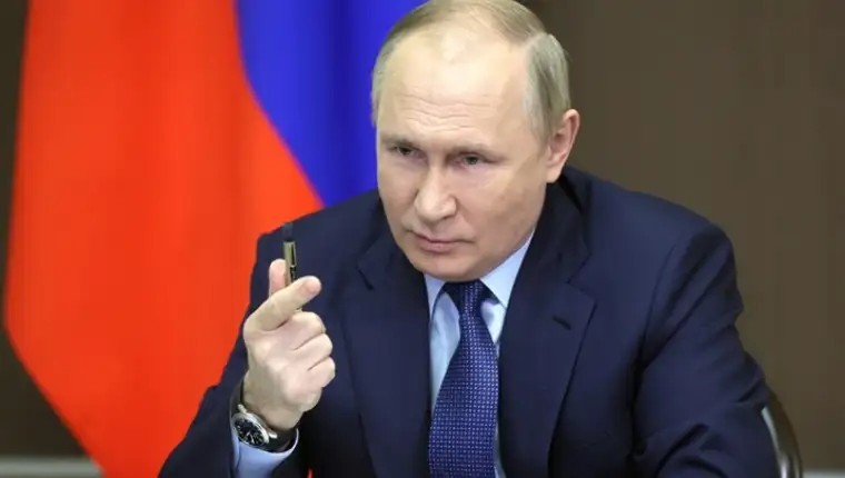 vladimir-putin-251121-01