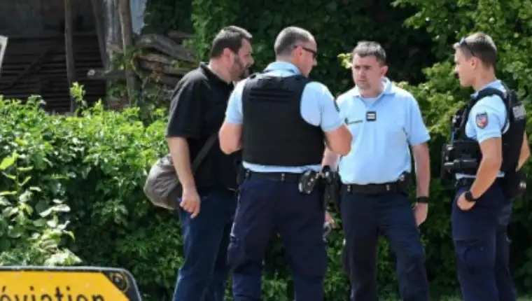 policija francuska 5