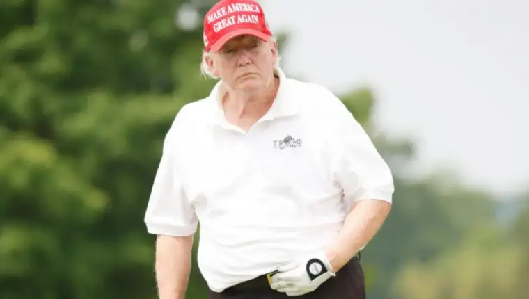 trump bez sminke