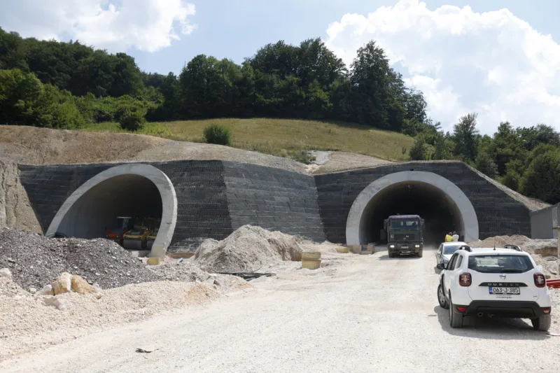 Radovi na tunelu Ivan