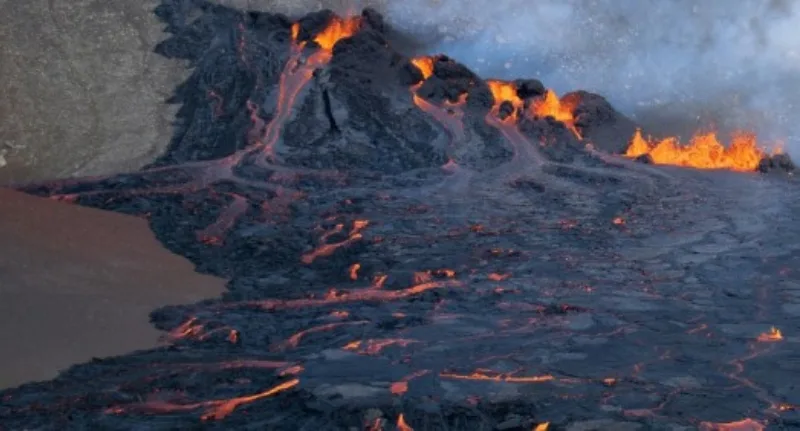 island erupcija 1