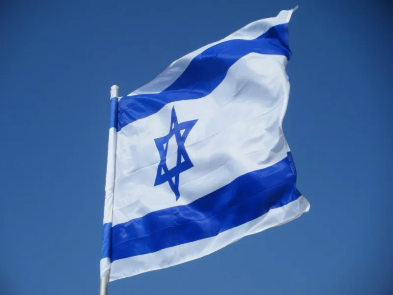 Caesraea+Israel+flag1