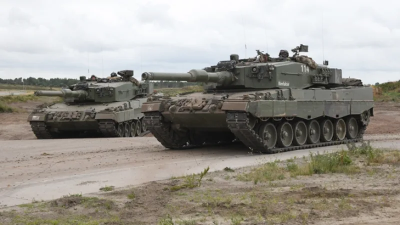 Leopard-2-A4-KMW-003-2