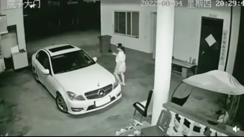 vozacica mercedes 3