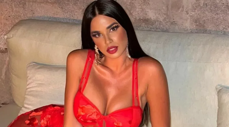 ivana knoll12