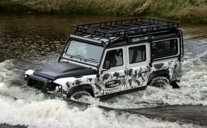 land rover 4