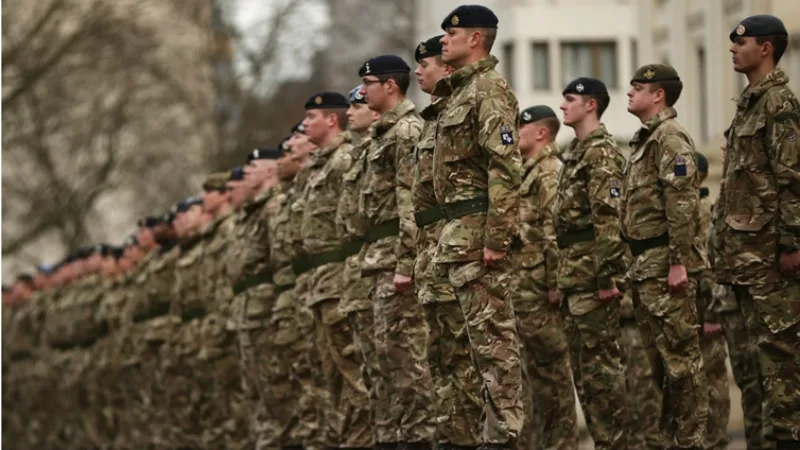 bw-british_army_cut