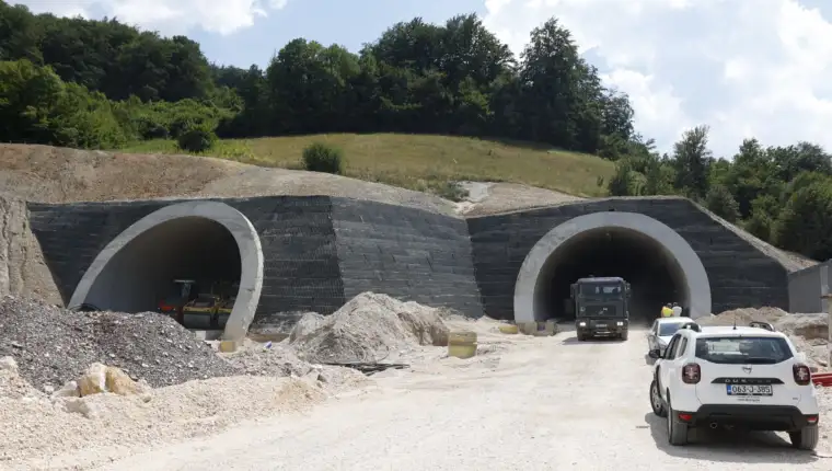 Radovi na tunelu Ivan