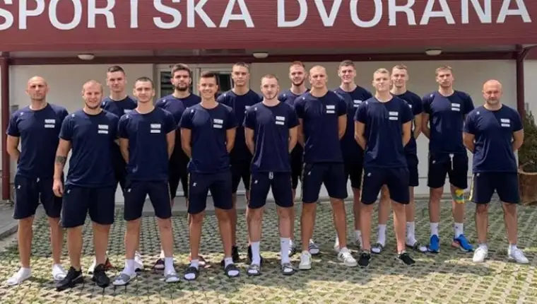 muska-juniorska-kosarkaska-reprezentacija-bih-otputovala-na-evropsko-prvenstvo