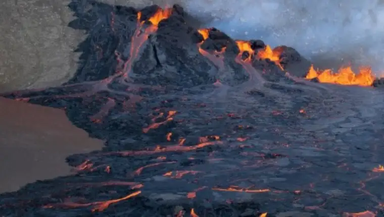 island erupcija 1