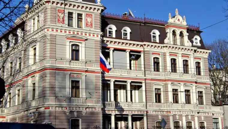 ruska ambasada latvija