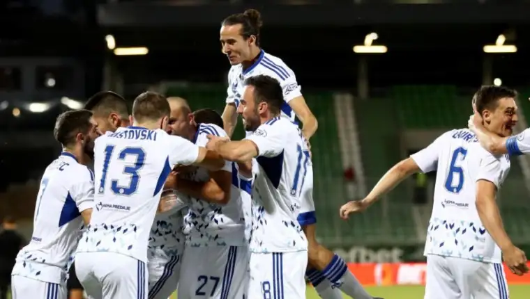 dinamo fudbal 4