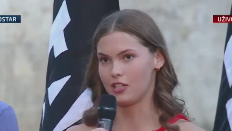 lana pudar4