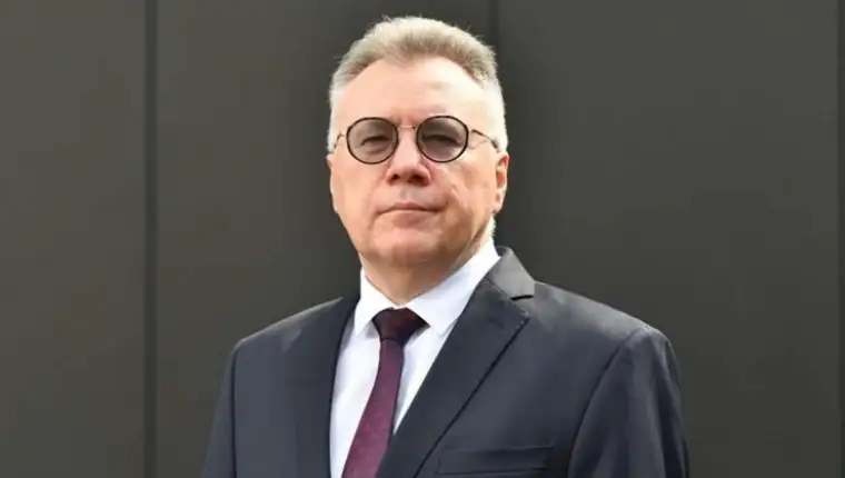 igor-kalabuhov-ambas-rusije-fb