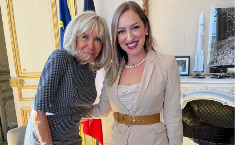 macron ambasadorica