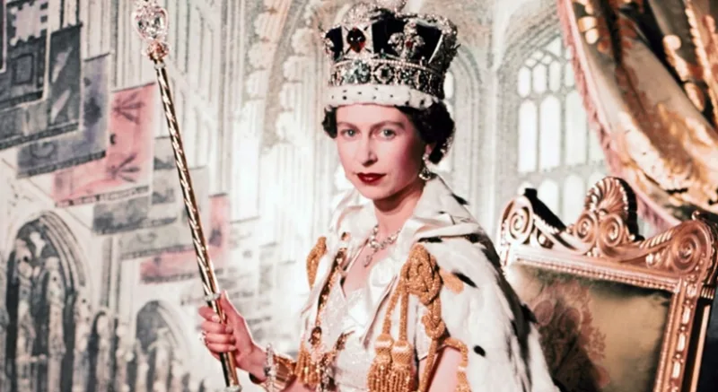 queen-elizabeth-ii-gettyimages-904669426