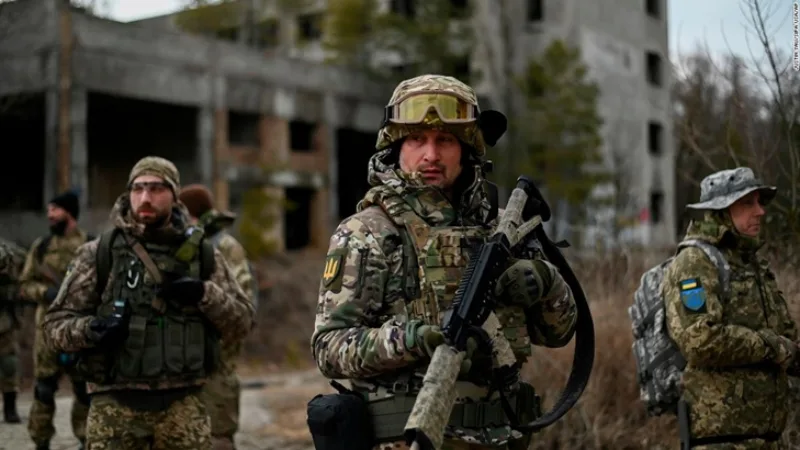 220223121006-02-russia-ukraine-tensions-super-tease