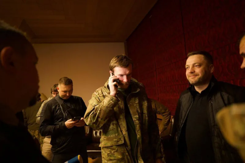 azov razmjena