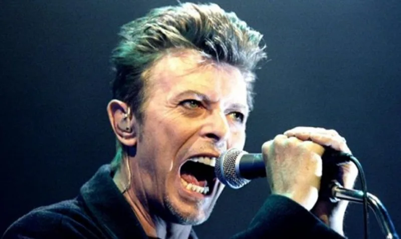 2016-01-08t140235z-1864242614-d1besfzofjaa-rtrmadp-3-music-davidbowie-54470-550x360