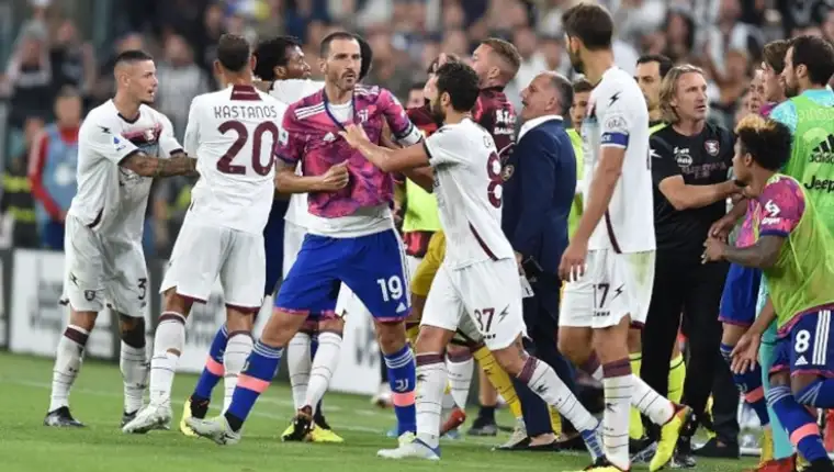 Juventus-Salernitana-Leonardo-Bonucci-row-703x400