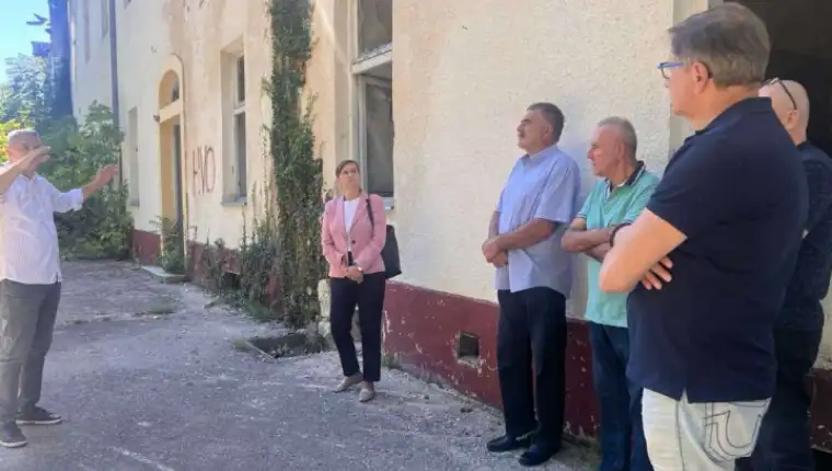 hadzikadic stolac 4
