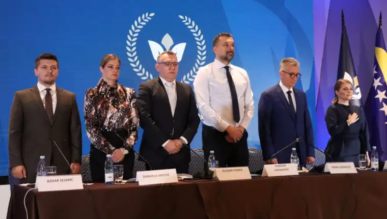 Politicka akademija-NiP-2022-2