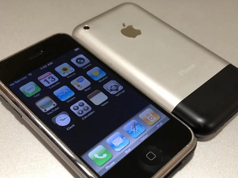 Apple-iPhone-2G