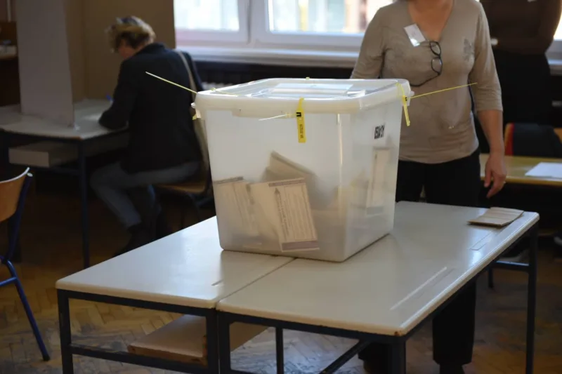 izbori glasanje kutija (1)
