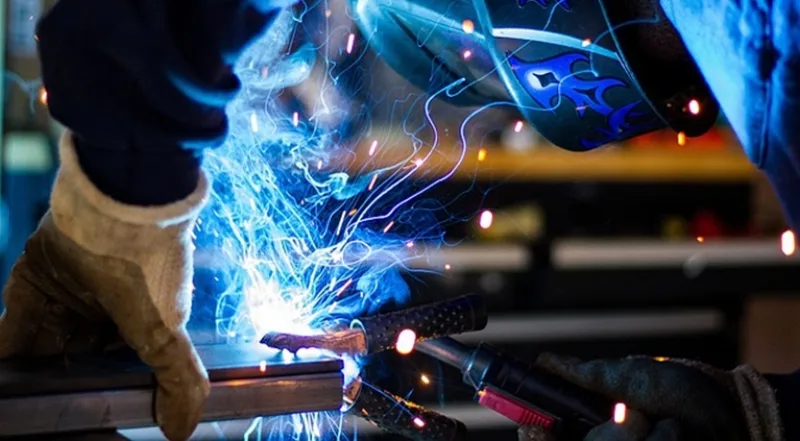 welding-1209208_640