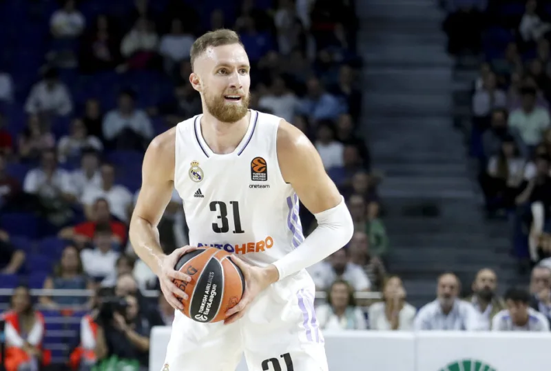 Real Madrid v Olympiacos Piraeus - 2022/2023 Turkish Airlines EuroLeague