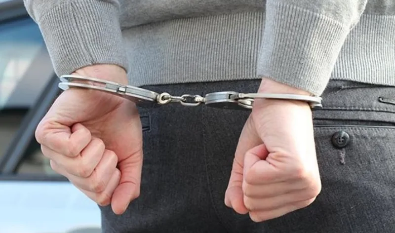 policija-hapsenje-lisice