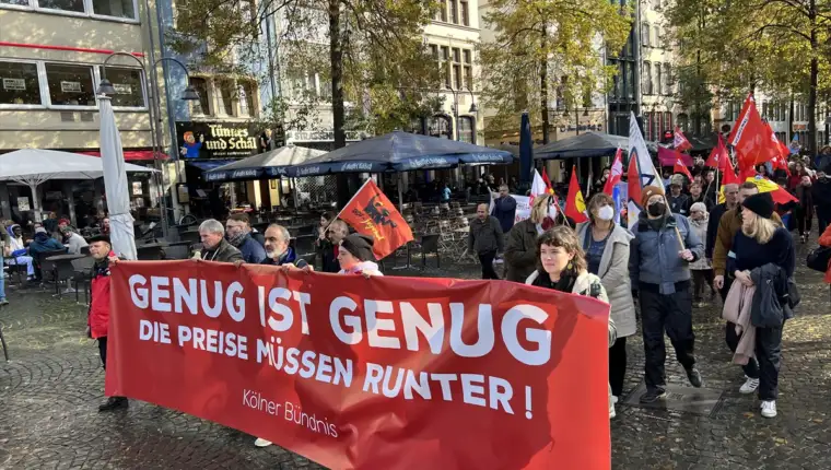 AA-20221001-29043525-29043519-NJEMACKA_U_KELNU_PROTESTI_ZBOG_POSKUPLJENJA