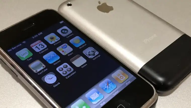 Apple-iPhone-2G
