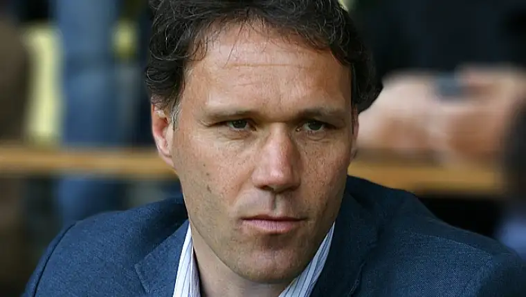 Marco_van_Basten_(2)