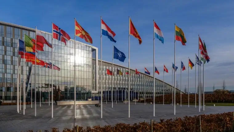 210126_Flags7_rdax_775x440