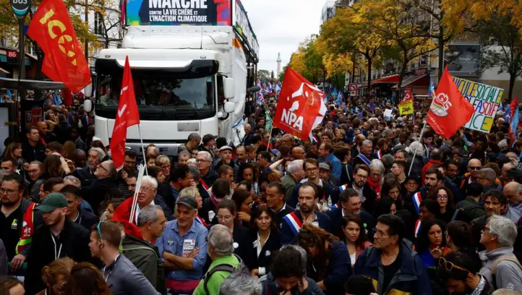 protesti paris