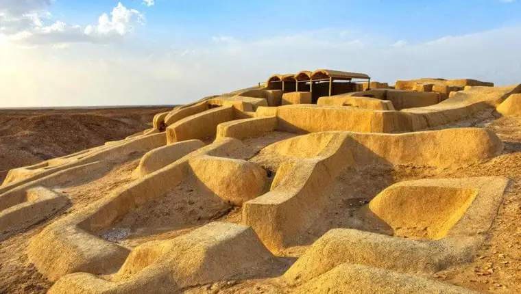 Shahr-e Sukhteh21