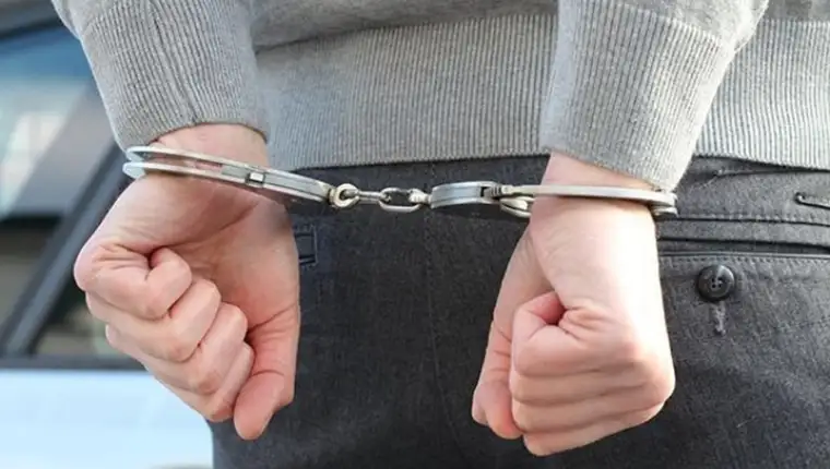 policija-hapsenje-lisice