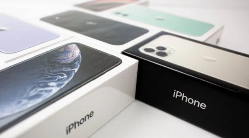 Apple-iPhone-Boxes---Shutterstock