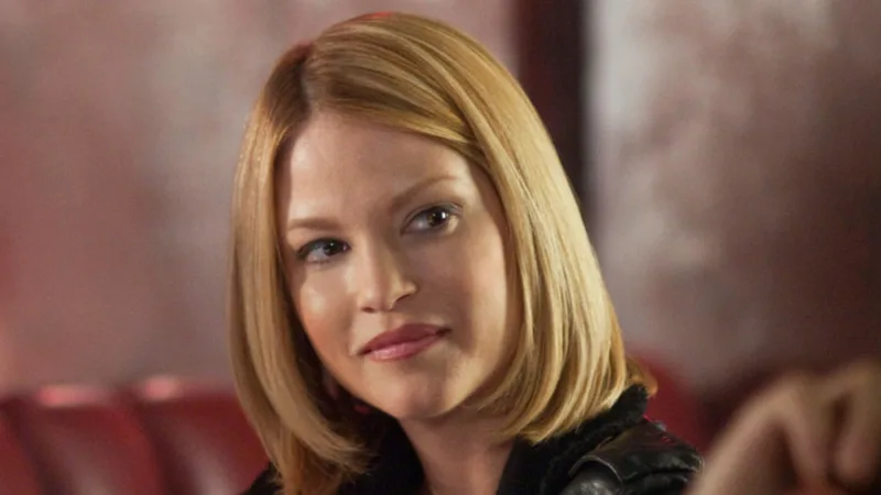 Nicki Aycox