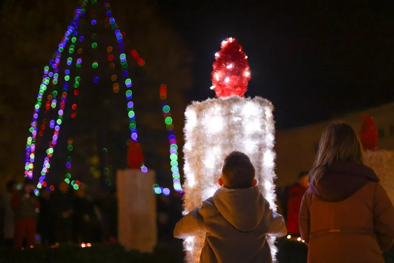 Advent_svijeca_mostar (6)
