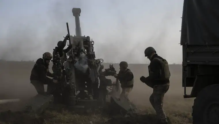 Artillery units stationed on the Kherson fronts provide intense fire support to the Ukrainian army