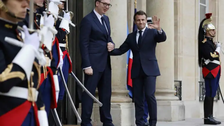 vucic macron