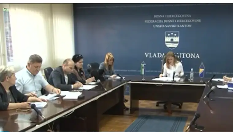 vlada usk 4