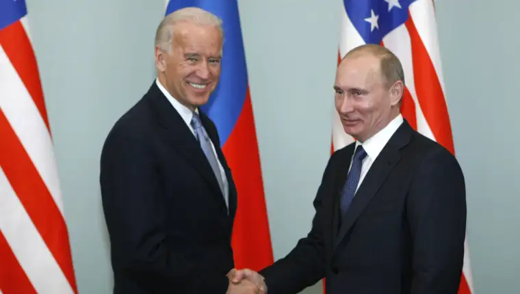 Joe Biden,Vladimir Putin