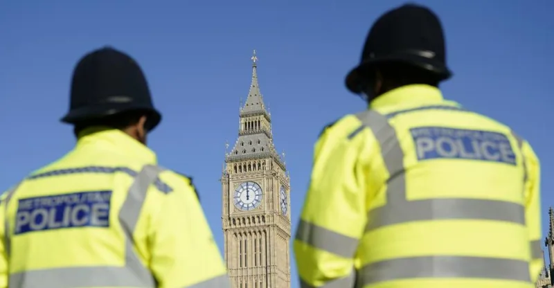 london police 4