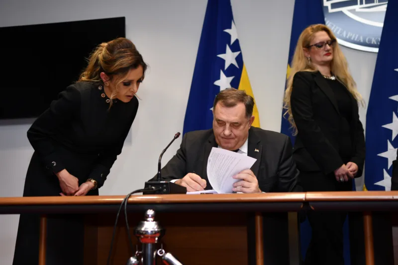 dodik potpis