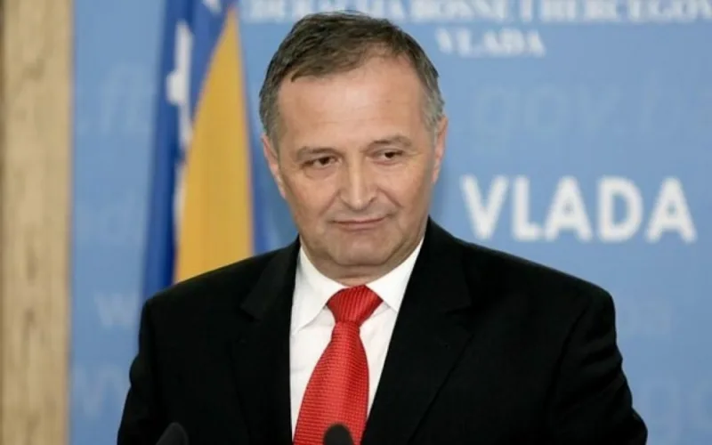 zukan helez
