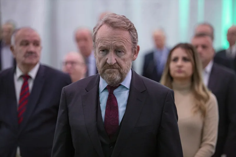 bakir izetbegović zamisljen